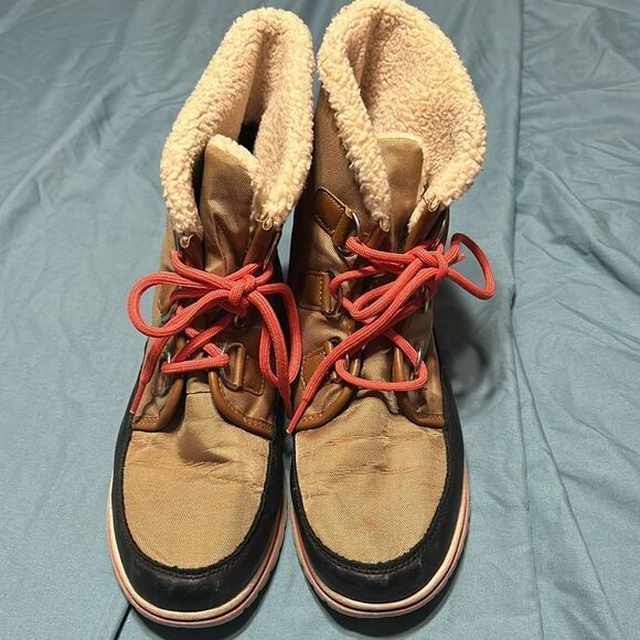 Target Women's Winter Waterproof Lace Up Ankle Boots Size 8 - Picture 2 of 9